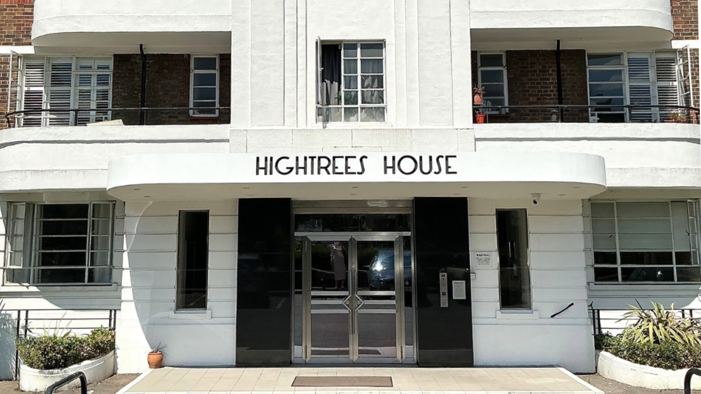 Bringing The Jazz Age and The Modern Age Together